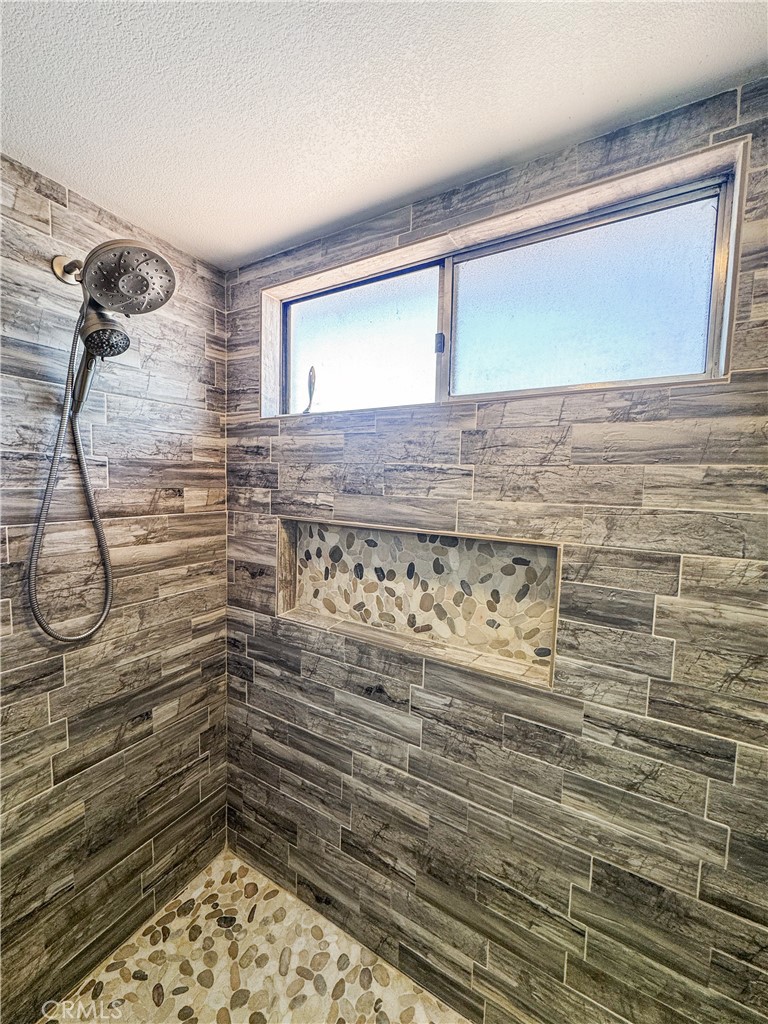 741 Ocotillo Road Blythe, CA 92225 - Photo 14 of 19 a bathroom with a shower