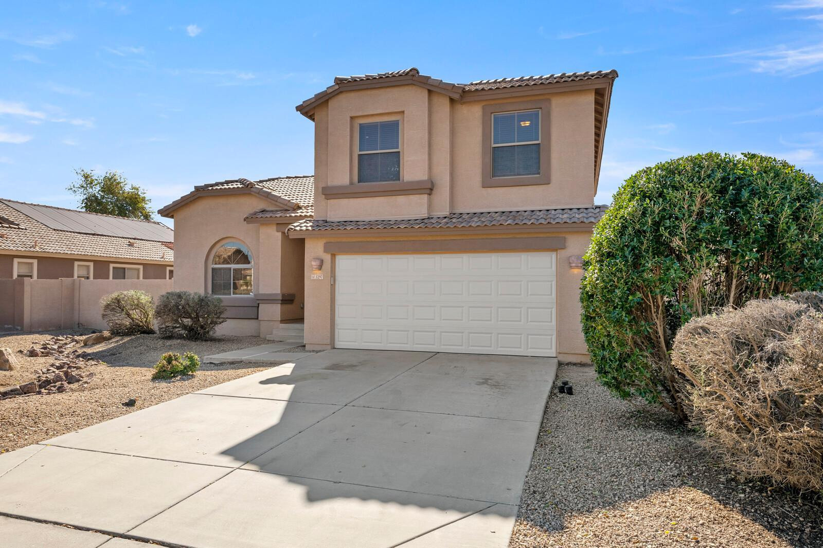 3297 East Warbler Road Gilbert, AZ 85297 - Photo 4 of 42 Photo #4