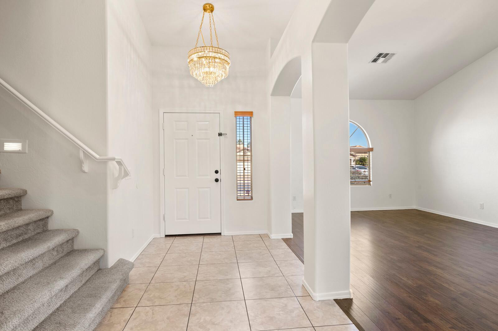 3297 East Warbler Road Gilbert, AZ 85297 - Photo 7 of 42 Photo #7
