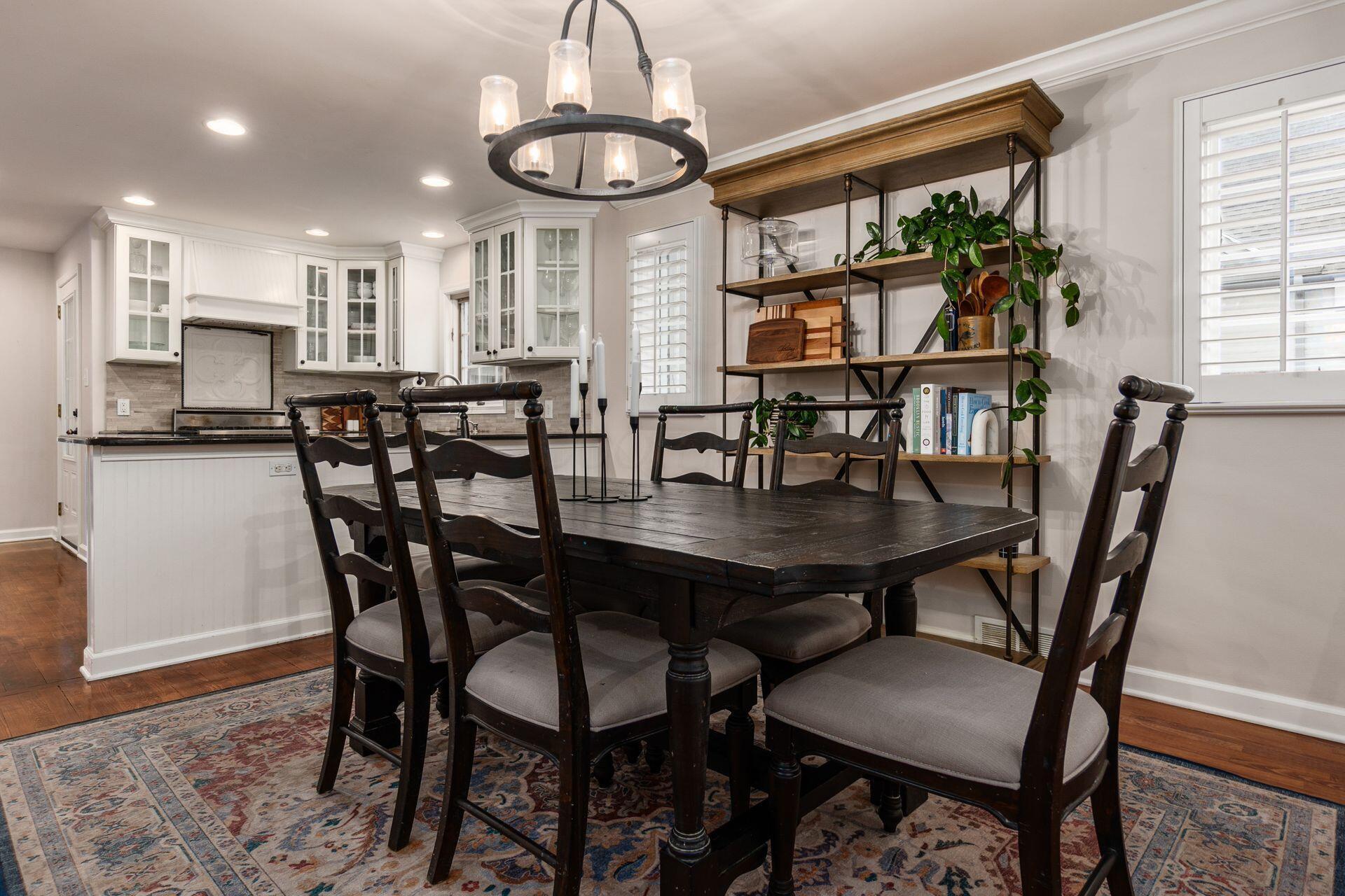 2070 Ellington Road Columbus, OH 43221 - Photo 25 of 63 eating space