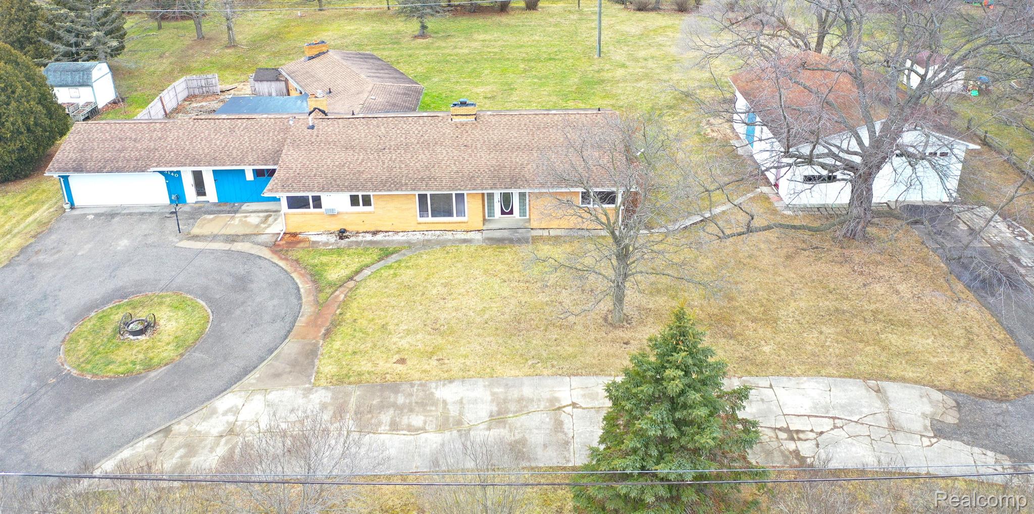 3140 Davison Road Lapeer, MI 48446 - Photo 4 of 57 Gallery Image 4