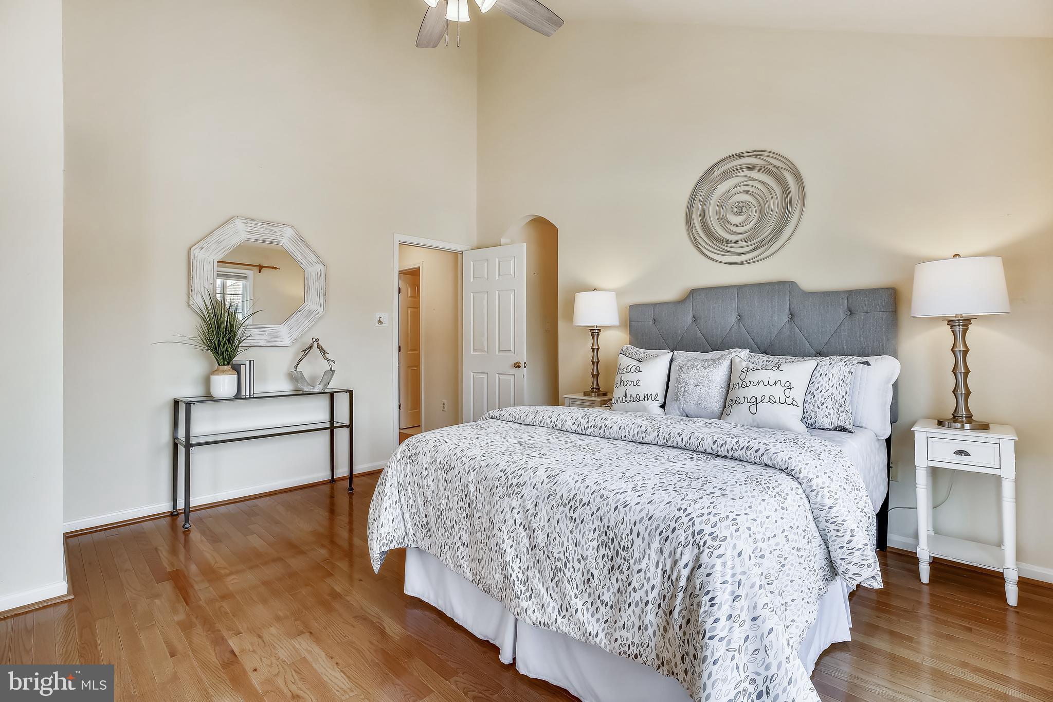 520 Tschiffely Square Road Gaithersburg, MD 20878 - Photo 16 of 39 Luxury primary suite w/hardwood floors
