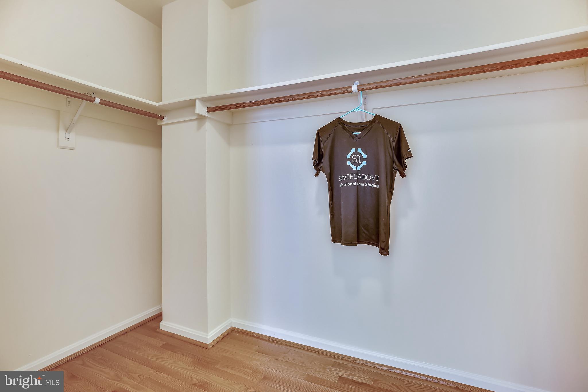 520 Tschiffely Square Road Gaithersburg, MD 20878 - Photo 19 of 39 Primary suite walk-in closet