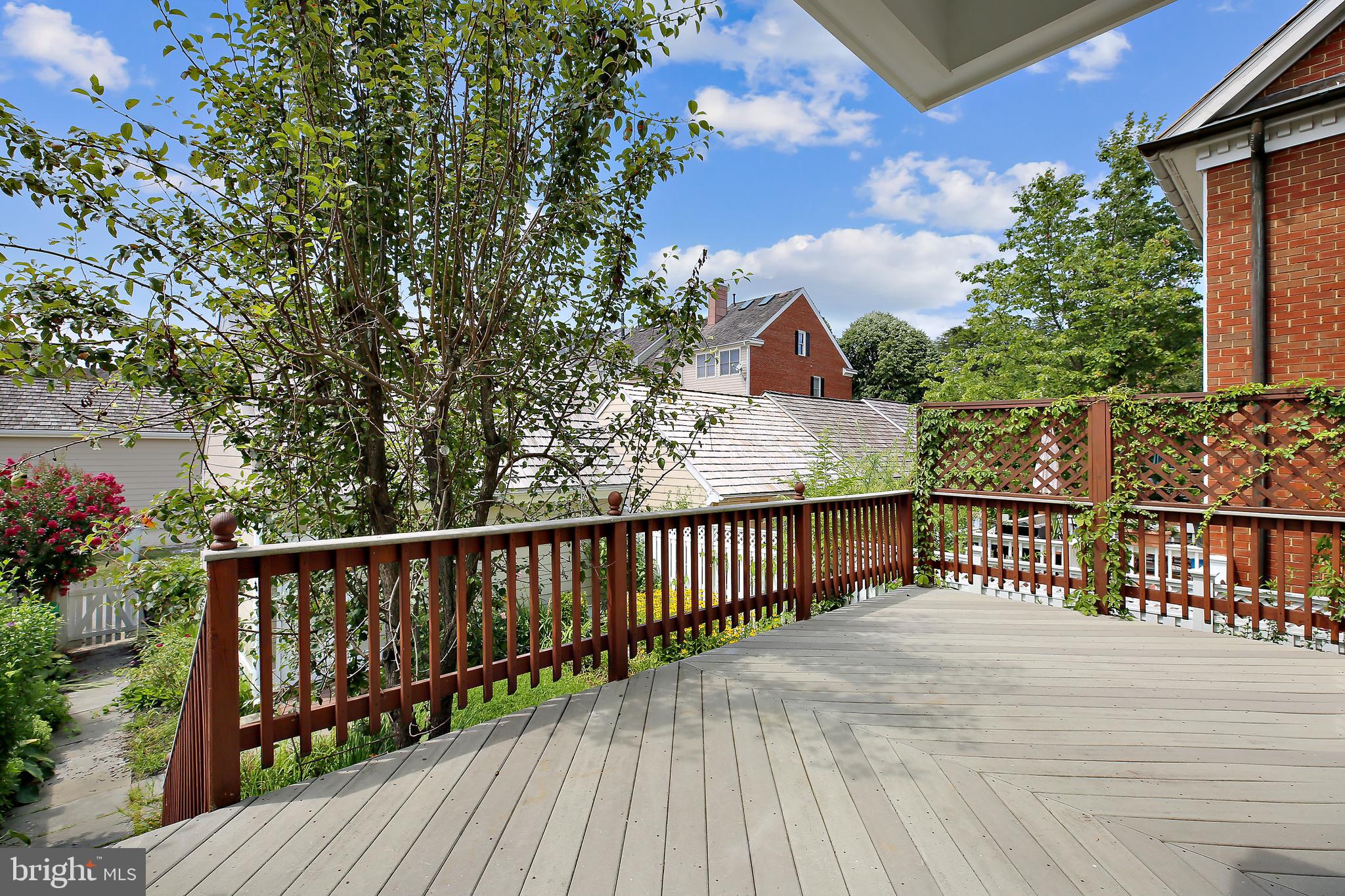 520 Tschiffely Square Road Gaithersburg, MD 20878 - Photo 33 of 39 Large trex deck has stairs to back yard and garage