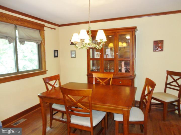 838 Raritan Avenue Atco, NJ 08004 - Photo 4 of 19 Gallery Image 4