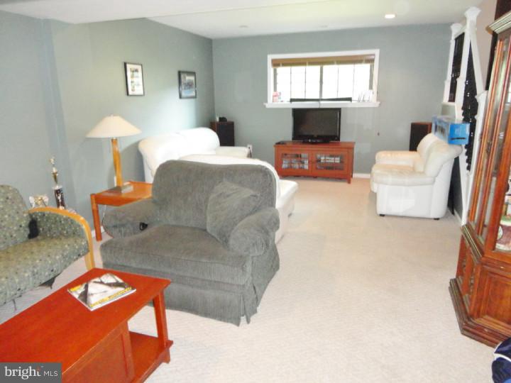 838 Raritan Avenue Atco, NJ 08004 - Photo 9 of 19 Gallery Image 9
