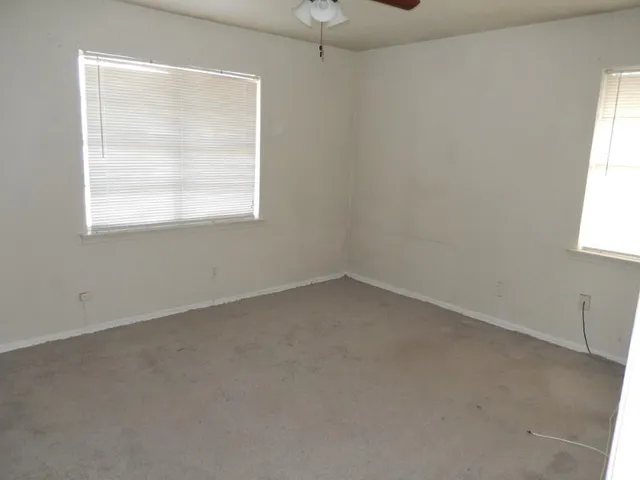 $1,300 | 140 Campbell Street, DeSoto, TX 75115