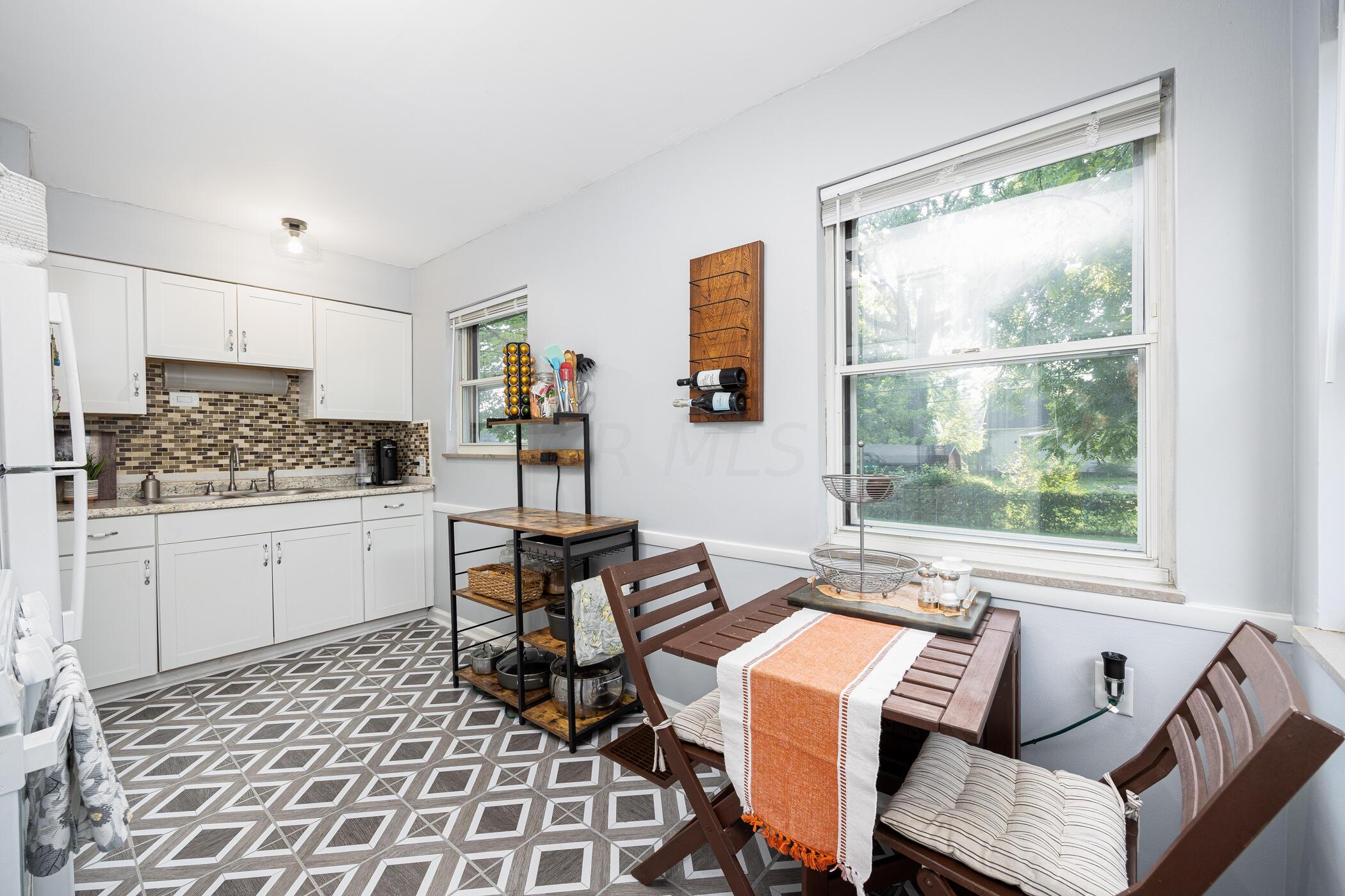 134 North Kellner Road Columbus, OH 43209 - Photo 7 of 27 Kitchen