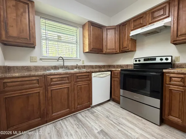 $1,400 | 6 Dogwood Circle, Diamondhead, MS 39525