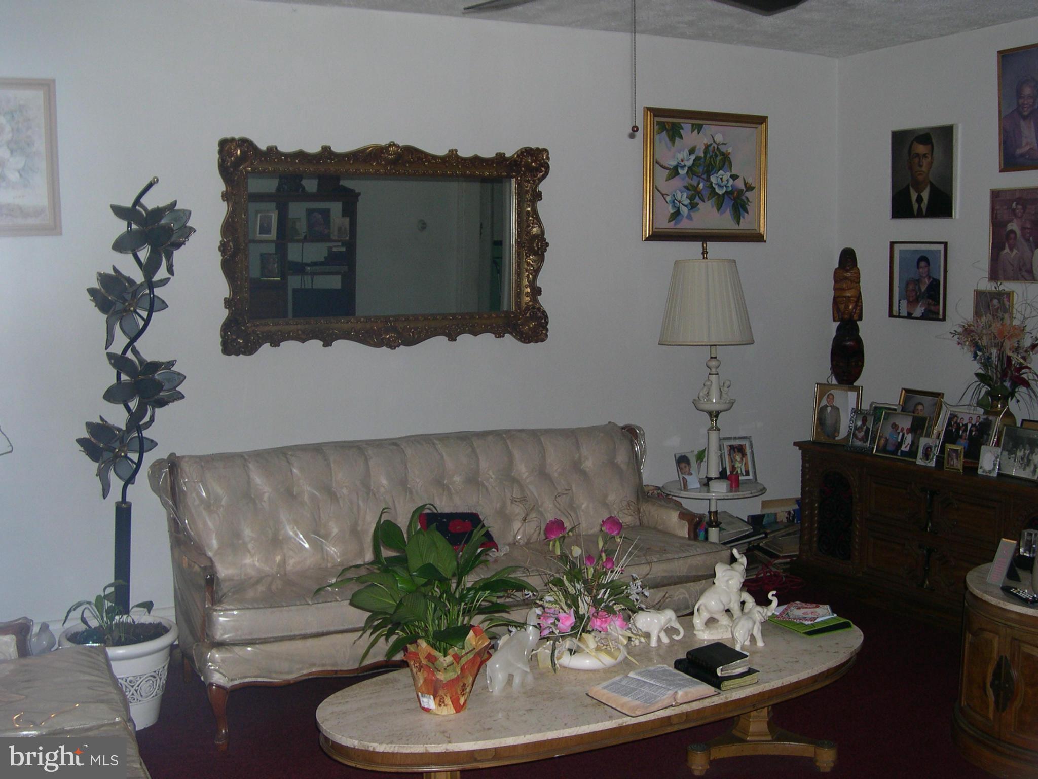 2213 North Rosedale Street Baltimore, MD 21216 - Photo 21 of 23 Living Room