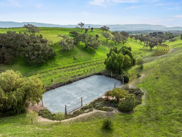 $10,750,000 | 2830-2750 Calzada Avenue, Santa Ynez, CA 93460