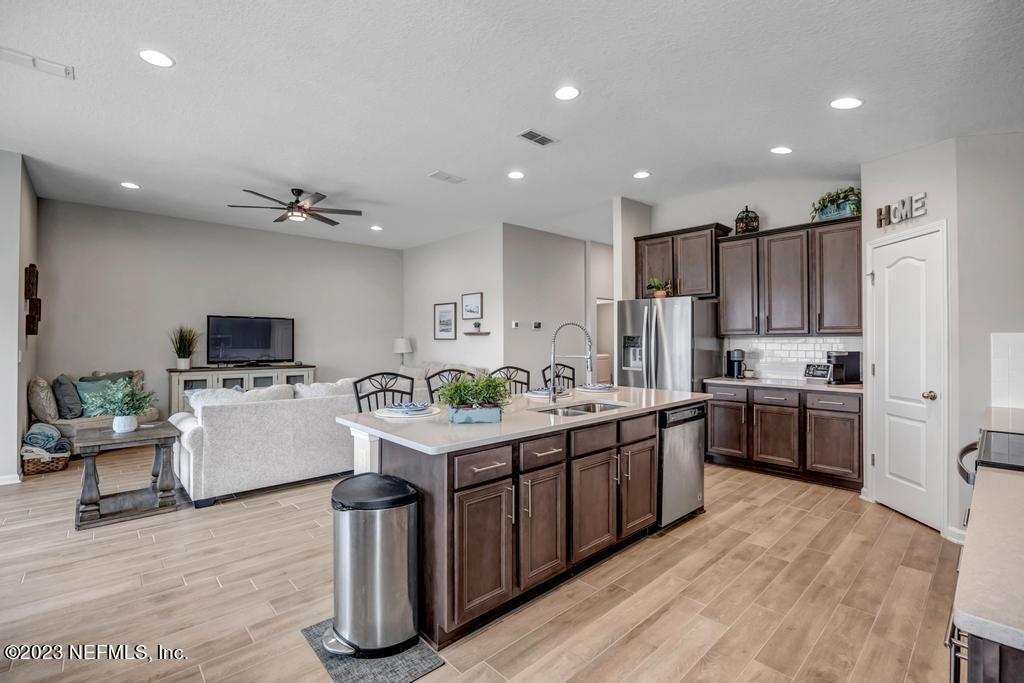 8068 Island Fox Road Jacksonville, FL 32222 - Photo 12 of 42 8068 Island Fox Rd-14