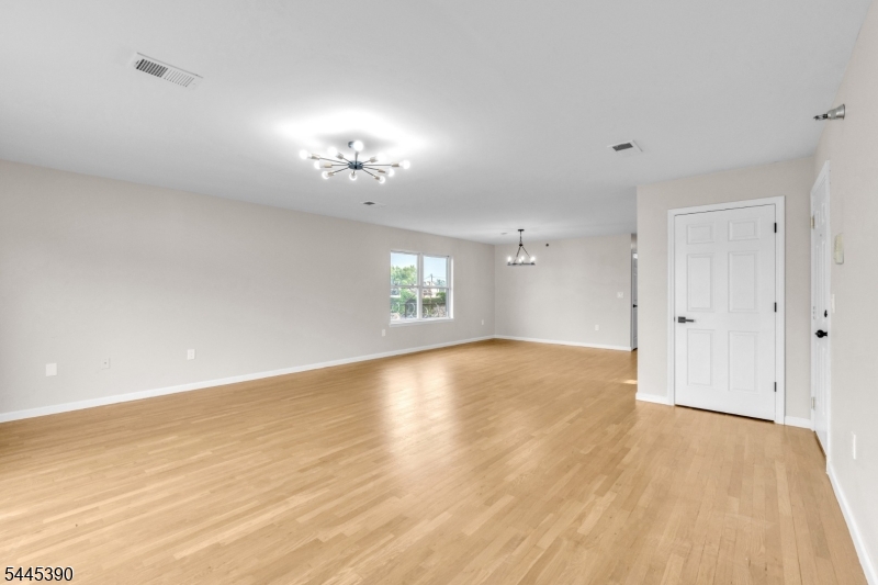 15 Wharton Street Newark, NJ 07114 - Photo 5 of 19