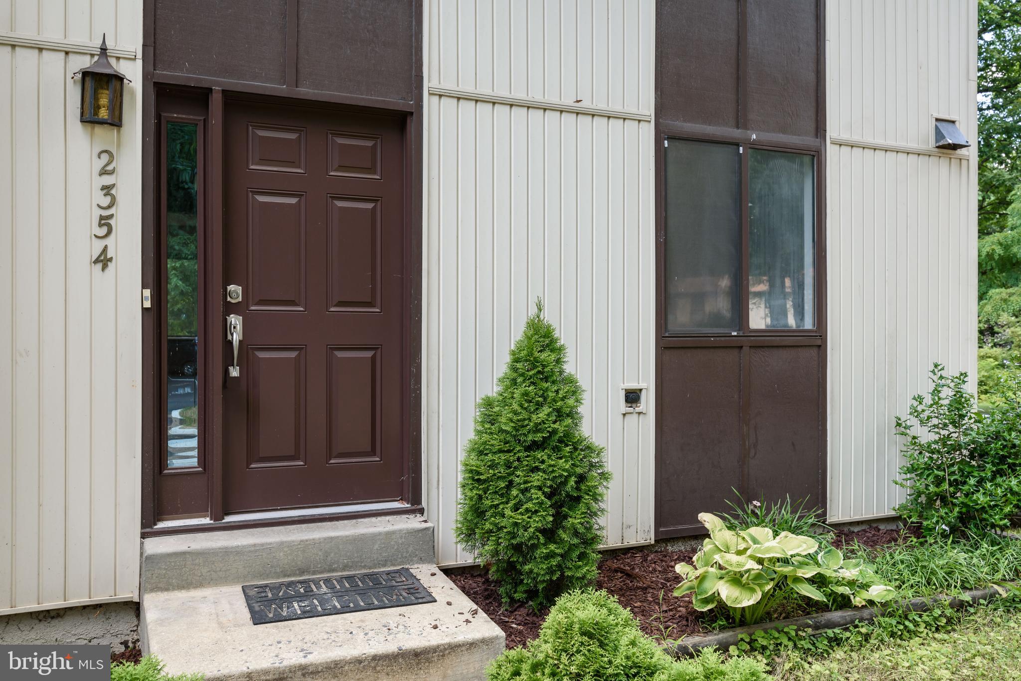 2354 Antiqua Court Reston, VA 20191 - Photo 3 of 32 Gallery Image 3