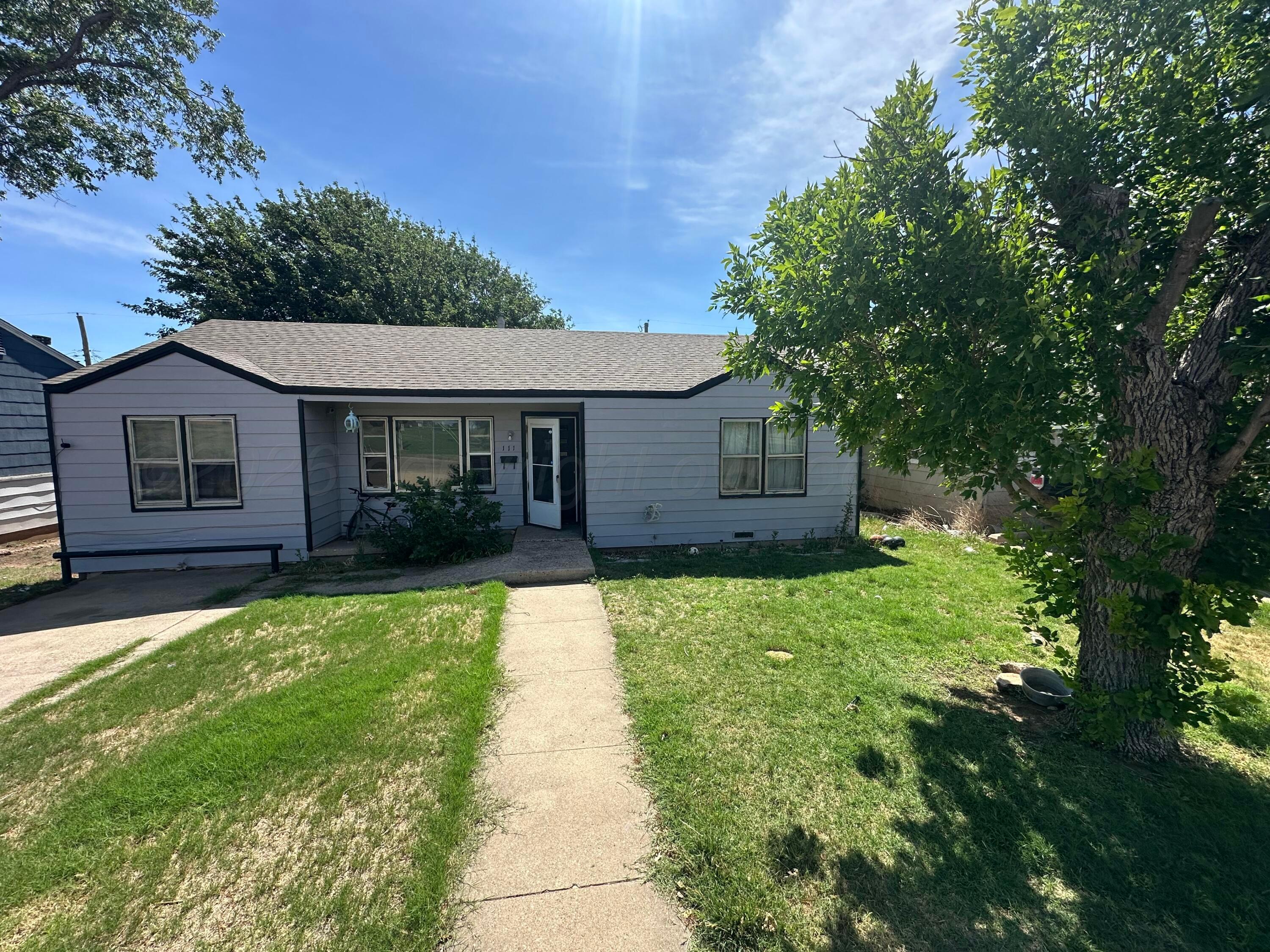 111 Rigdon Street Borger, TX 79007 - Photo 1 of 14 IMG_4697