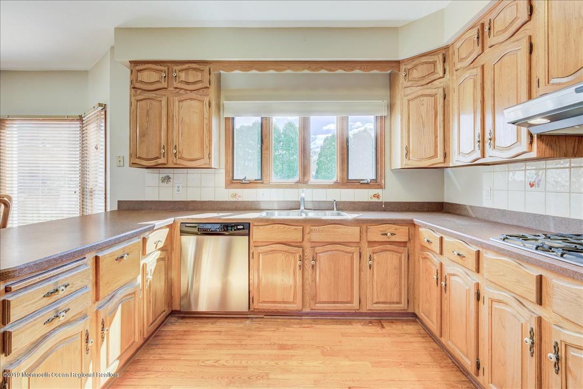 8 Tower Road Freehold, NJ 07728 - Photo 8 of 29 08-Kitchen(1)