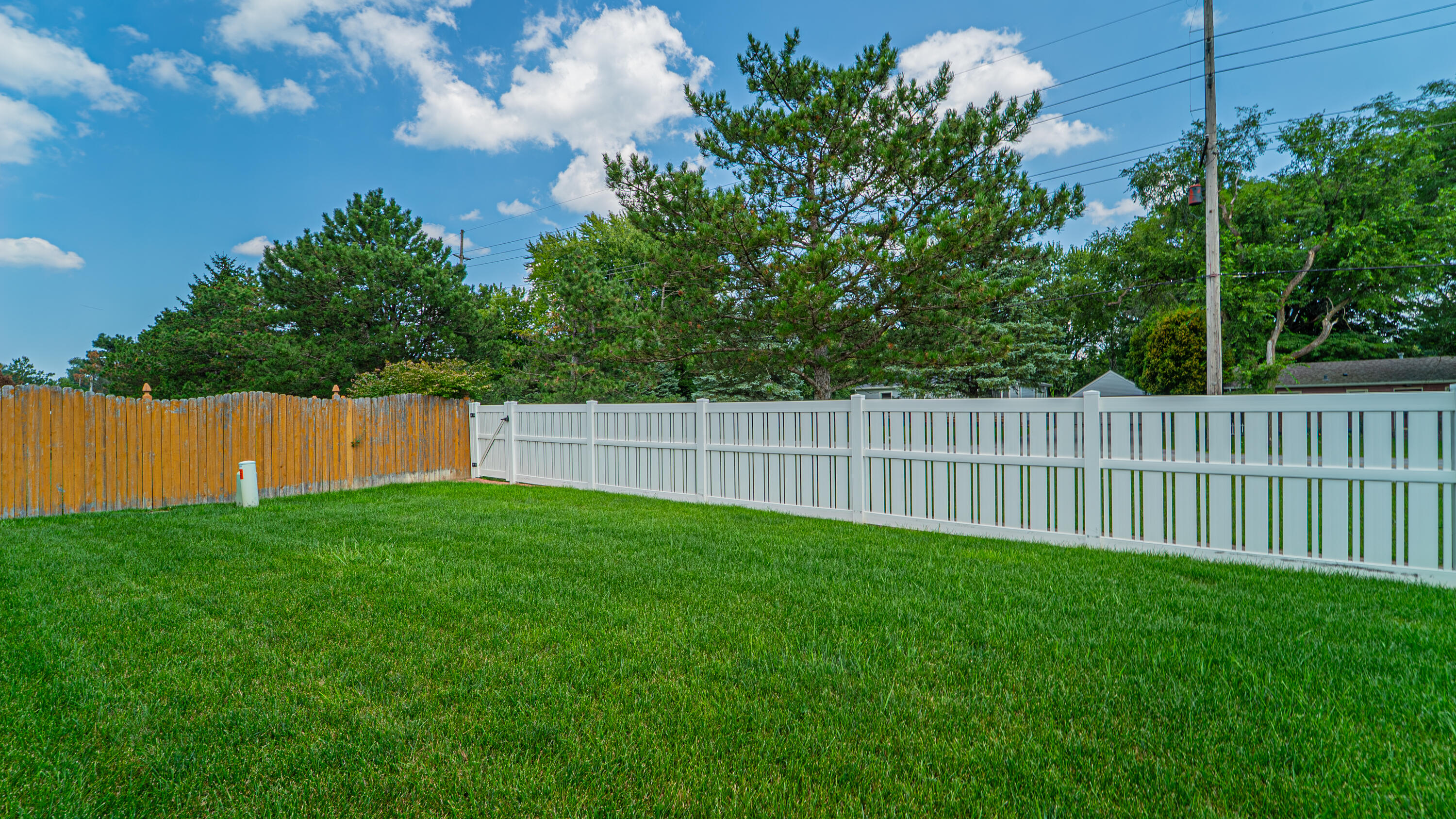 406 Pine Ridge Circle Lowell, IN 46356 - Photo 24 of 25 3000x1687