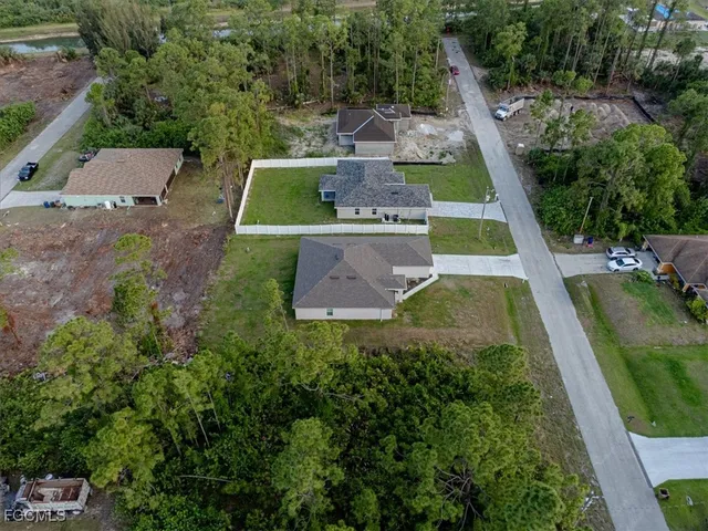 $390,000 | 2914 Flora Avenue North, Lehigh Acres, FL 33971