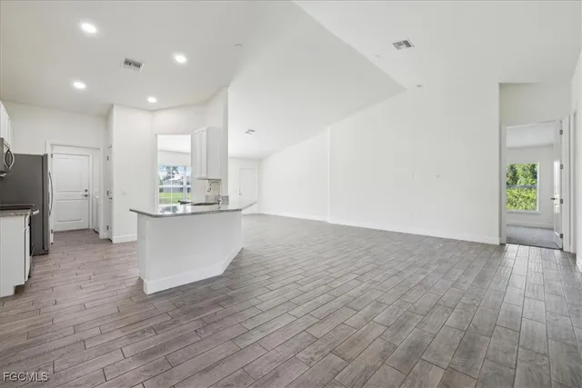 $390,000 | 2914 Flora Avenue North, Lehigh Acres, FL 33971