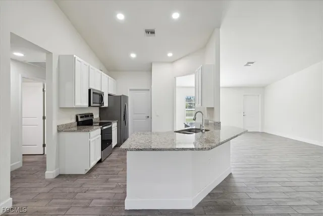 $390,000 | 2914 Flora Avenue North, Lehigh Acres, FL 33971