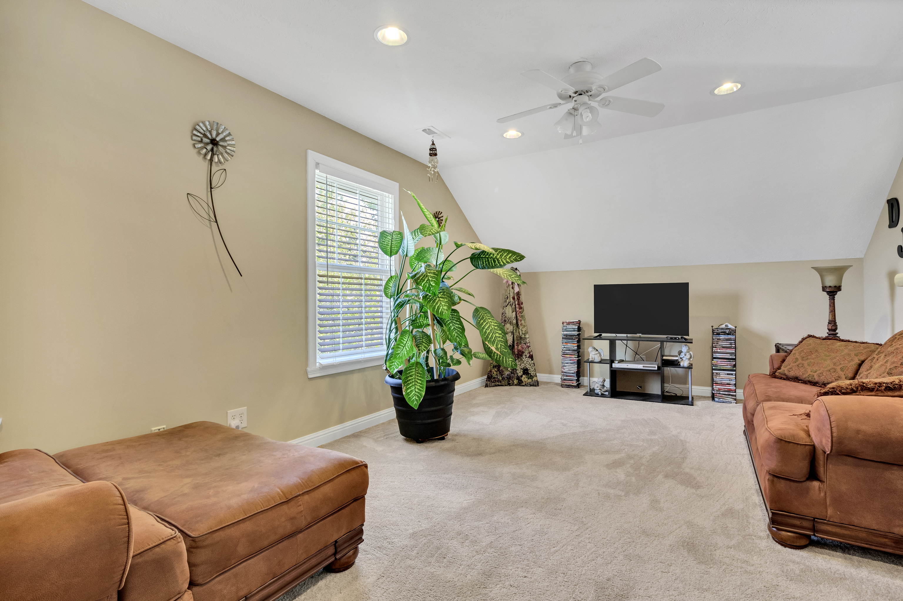 631 Schmitt Road Indianapolis, IN 46239 - Photo 21 of 56 Gallery Image 21