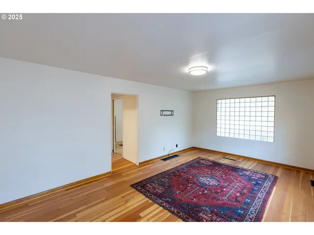 $450,000 | 319 East 7th Street, The Dalles, OR 97058