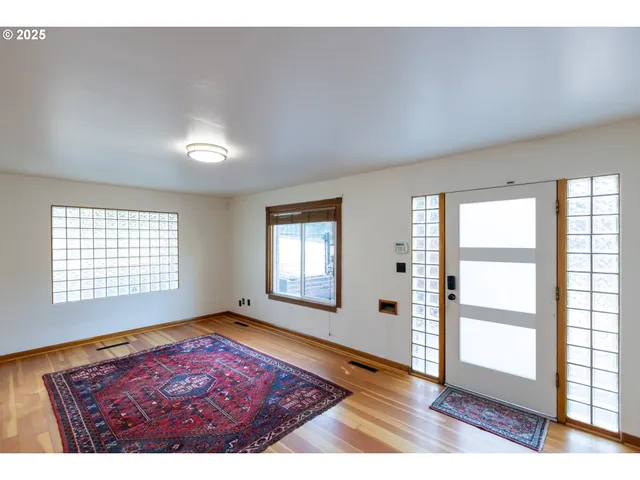 $450,000 | 319 East 7th Street, The Dalles, OR 97058