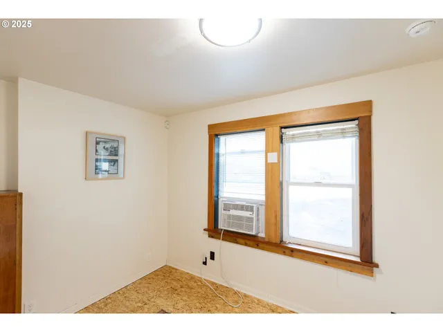 $450,000 | 319 East 7th Street, The Dalles, OR 97058