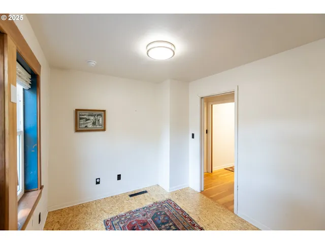 $450,000 | 319 East 7th Street, The Dalles, OR 97058