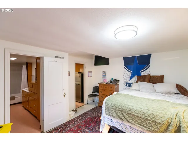 $450,000 | 319 East 7th Street, The Dalles, OR 97058