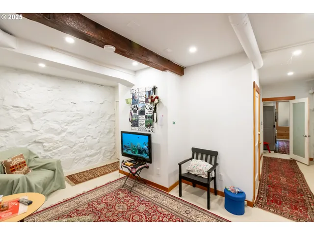 $450,000 | 319 East 7th Street, The Dalles, OR 97058