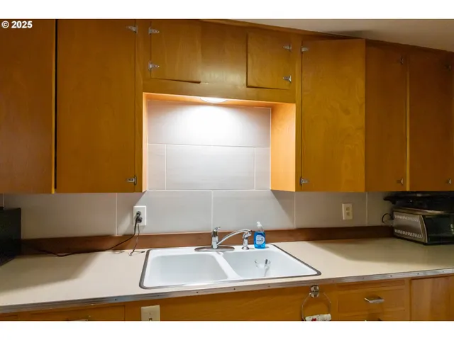 $450,000 | 319 East 7th Street, The Dalles, OR 97058