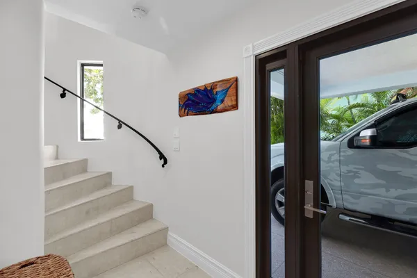 $2,300,000 | 72 West Plaza Granada, Islamorada, FL 33036