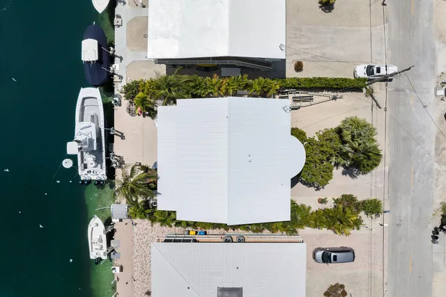 $2,599,000 | 72 West Plaza Granada, Islamorada, FL 33036