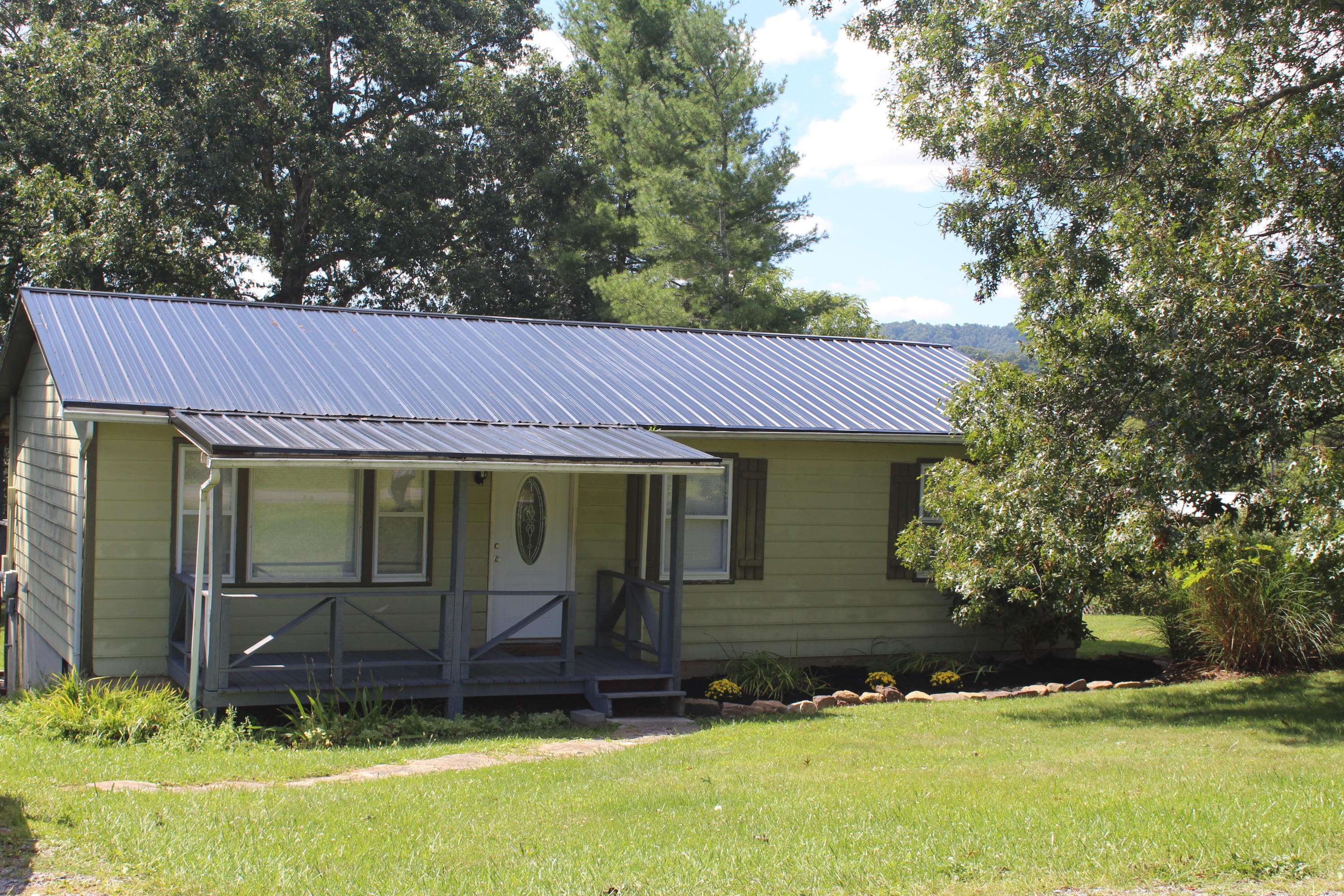317 Broomstraw Ridge Road Jumping Branch, WV 25969 - Photo 1 of 21 Gallery Image 1