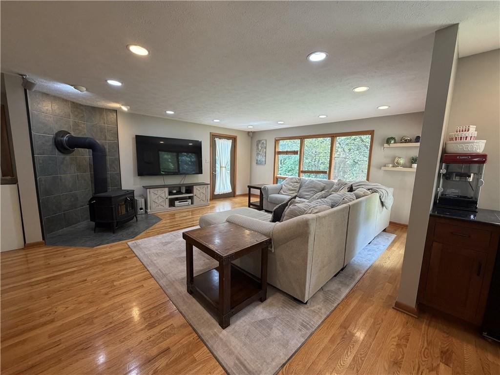 4900 Cole Road Murrysville, PA 15668 - Photo 18 of 44 Living Room