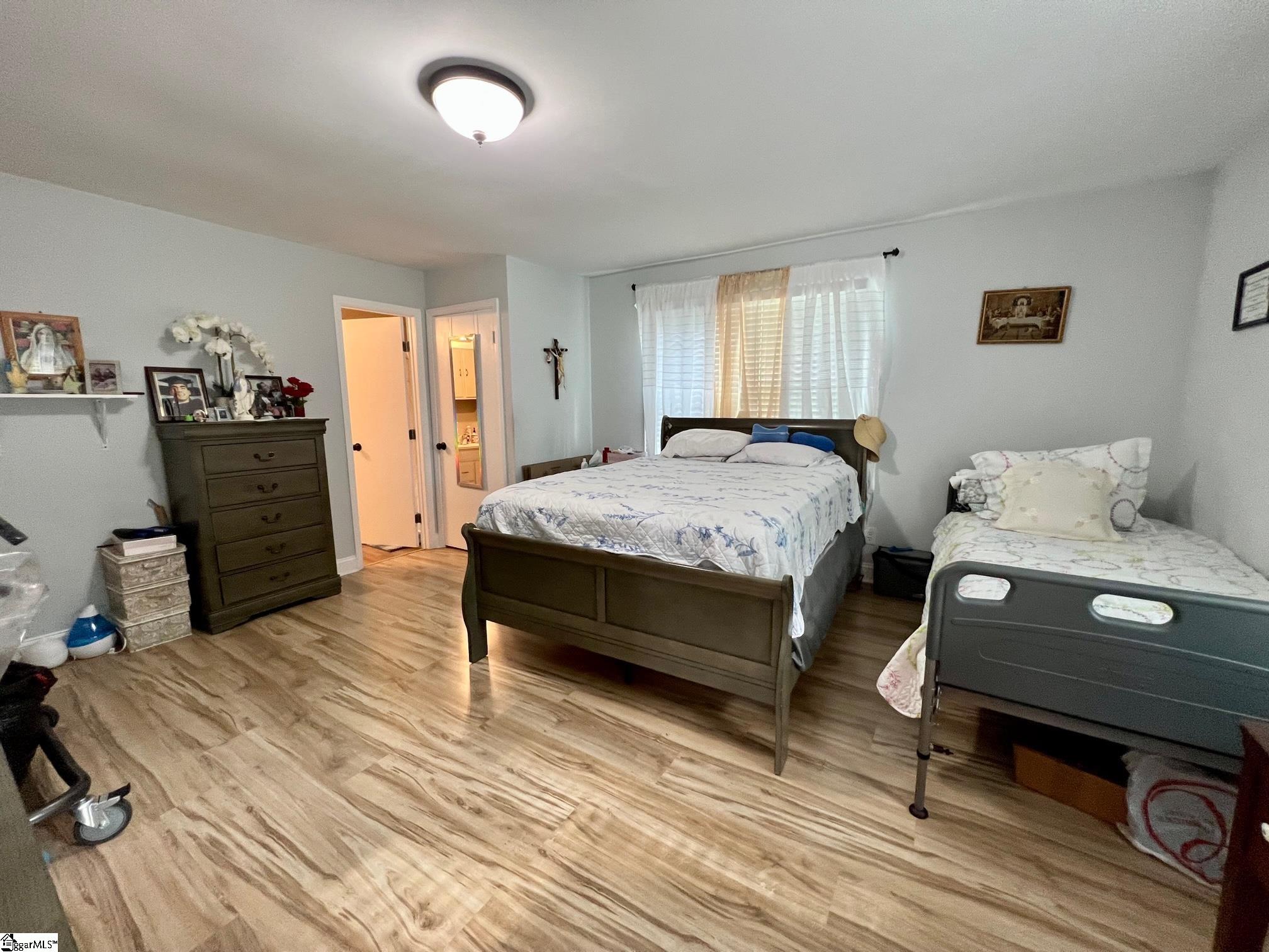 238 North Suber Road Greer, SC 29651 - Photo 13 of 27