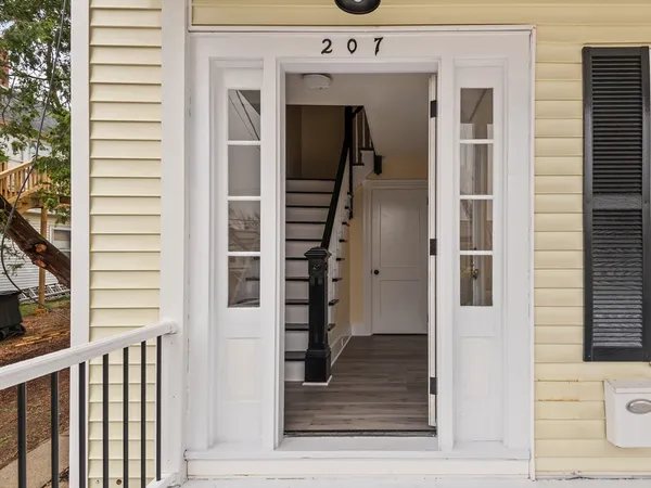 $569,900 | 207 Hamilton Street, Southbridge, MA 01550