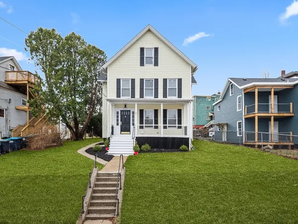 $569,900 | 207 Hamilton Street, Southbridge, MA 01550