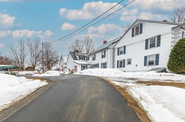 $550,000 | 412 Dartmouth College Highway, Haverhill, NH 03765