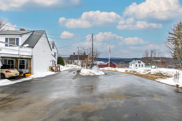 $550,000 | 412 Dartmouth College Highway, Haverhill, NH 03765