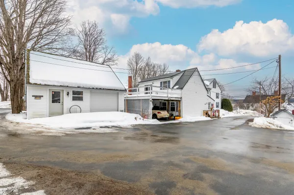 $550,000 | 412 Dartmouth College Highway, Haverhill, NH 03765