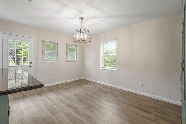 $224,995 | 301 Meadowbrook Drive, Arlington, TX 76010