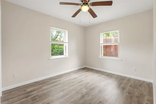 $224,995 | 301 Meadowbrook Drive, Arlington, TX 76010