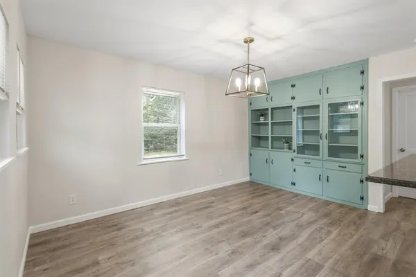 $224,995 | 301 Meadowbrook Drive, Arlington, TX 76010