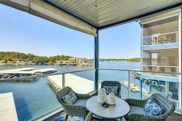 $369,000 | 85 Monarch Cove Court, Unit 5D, Lake Ozark, MO 65049