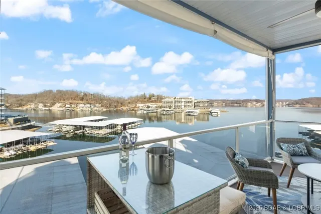 $369,000 | 85 Monarch Cove Court, Unit 5D, Lake Ozark, MO 65049