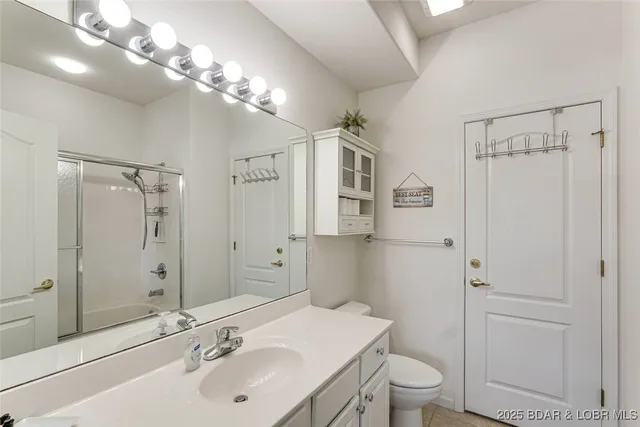 $369,000 | 85 Monarch Cove Court, Unit 5D, Lake Ozark, MO 65049