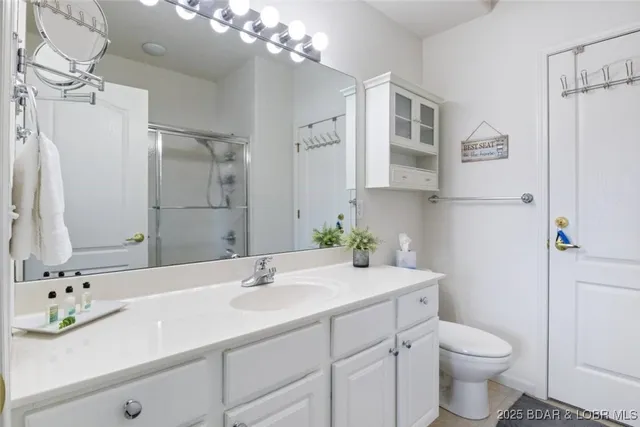 $369,000 | 85 Monarch Cove Court, Unit 5D, Lake Ozark, MO 65049