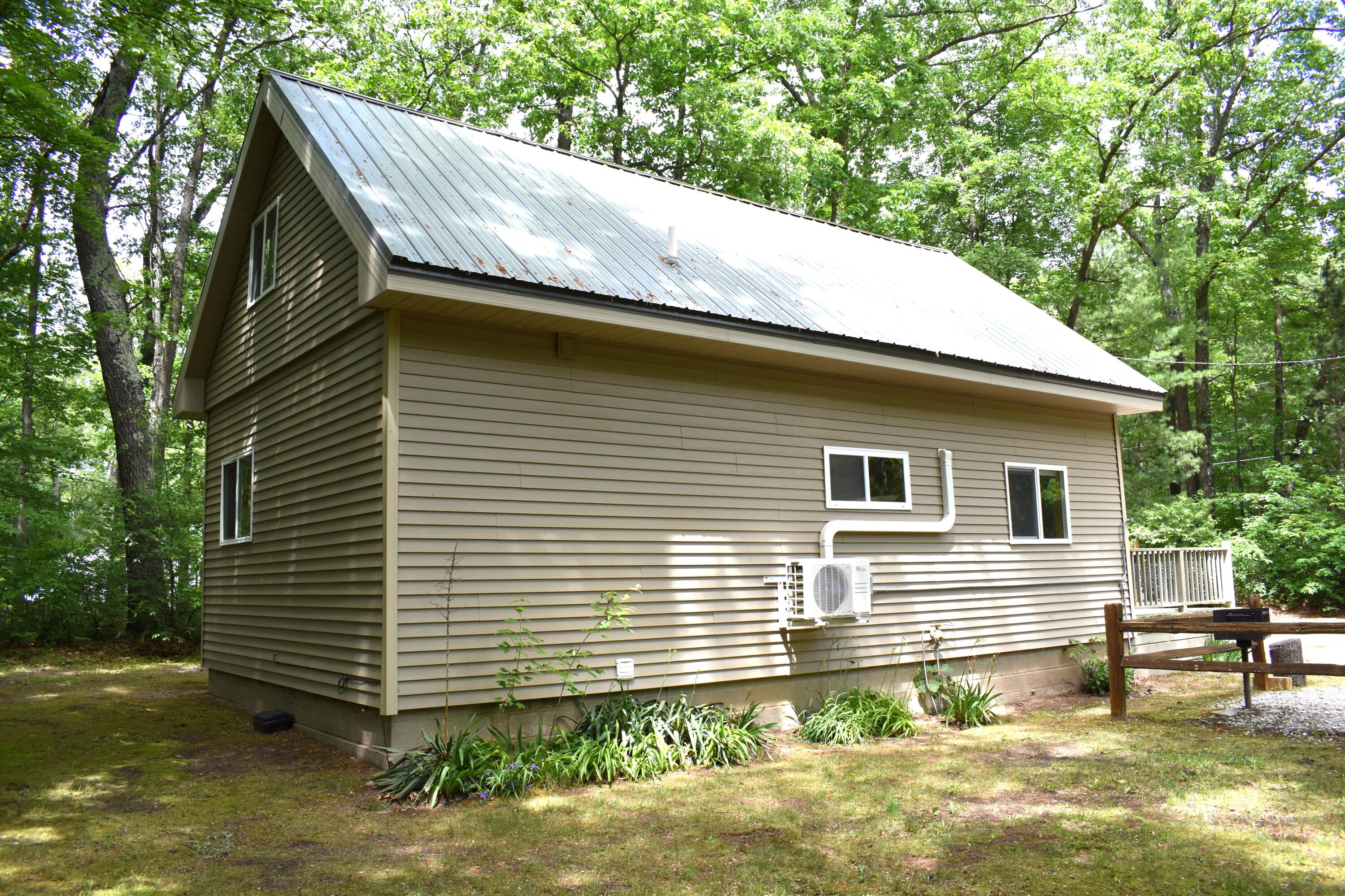 1396 South Baker Road Wellston, MI 49689 - Photo 2 of 16 DSC_0678